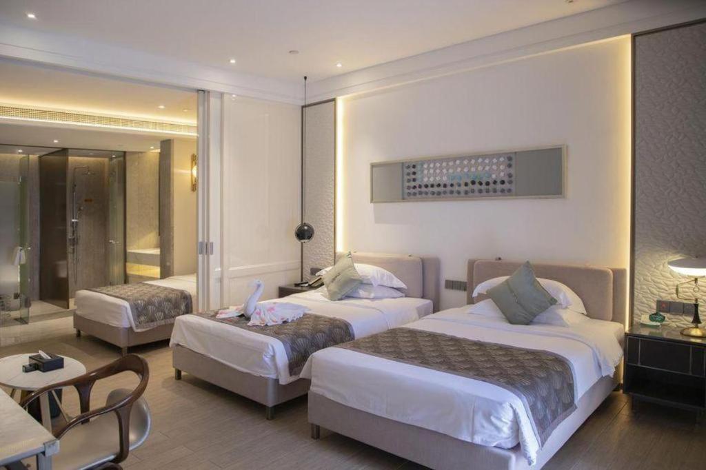 Rock Platinum Sea View Hotel Sanya Exterior foto
