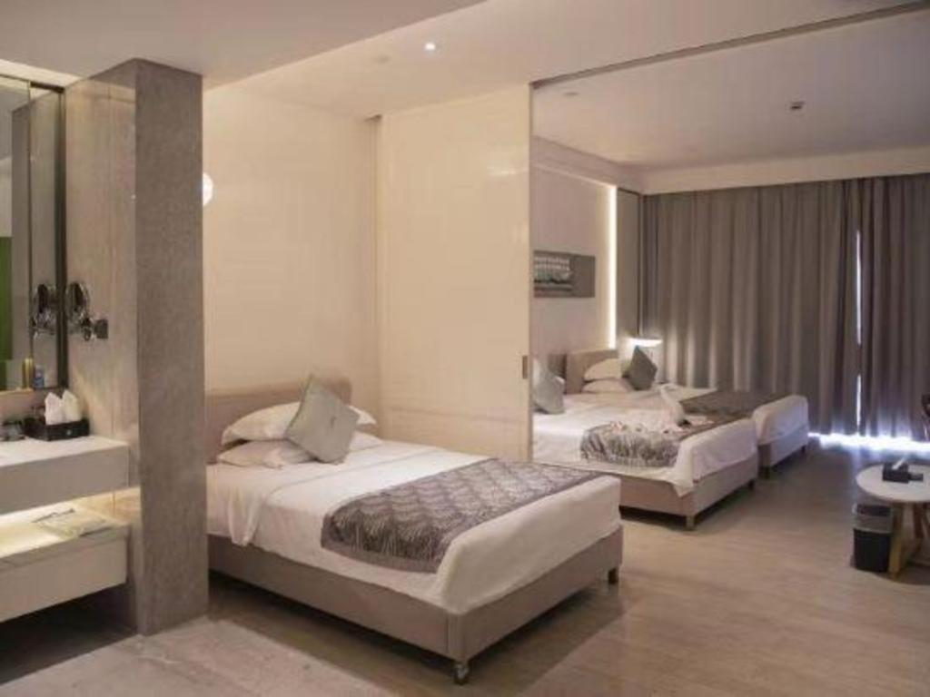 Rock Platinum Sea View Hotel Sanya Exterior foto